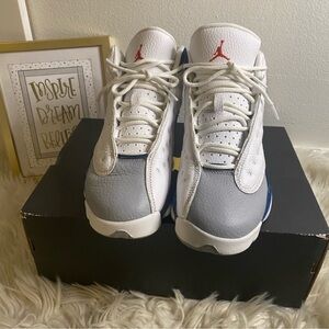Air Jordan 13Retro French Blue-2022 Size: 6.5(gs) good condition. Authenticw/box